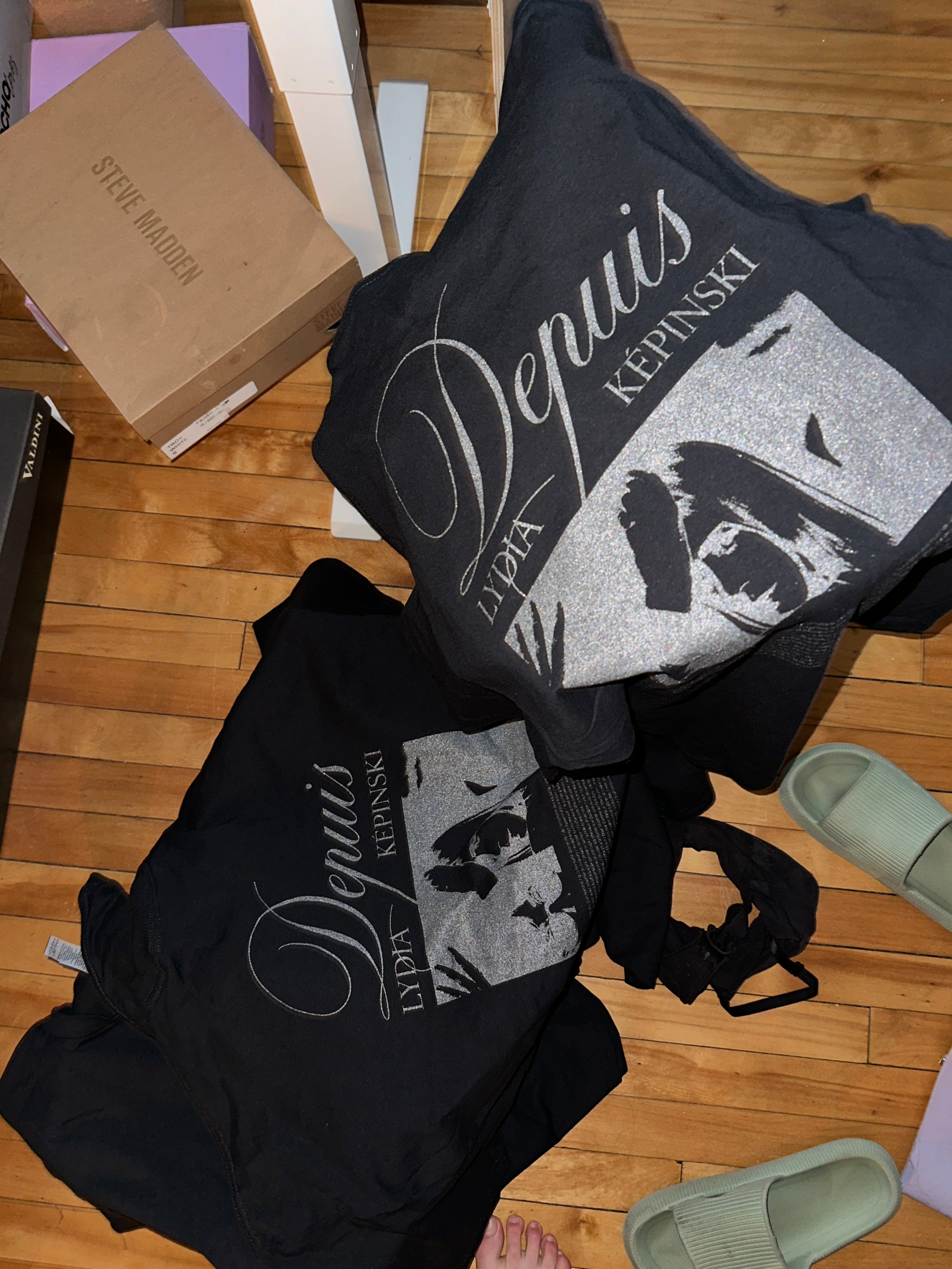 T-shirt Depuis argent sur noir