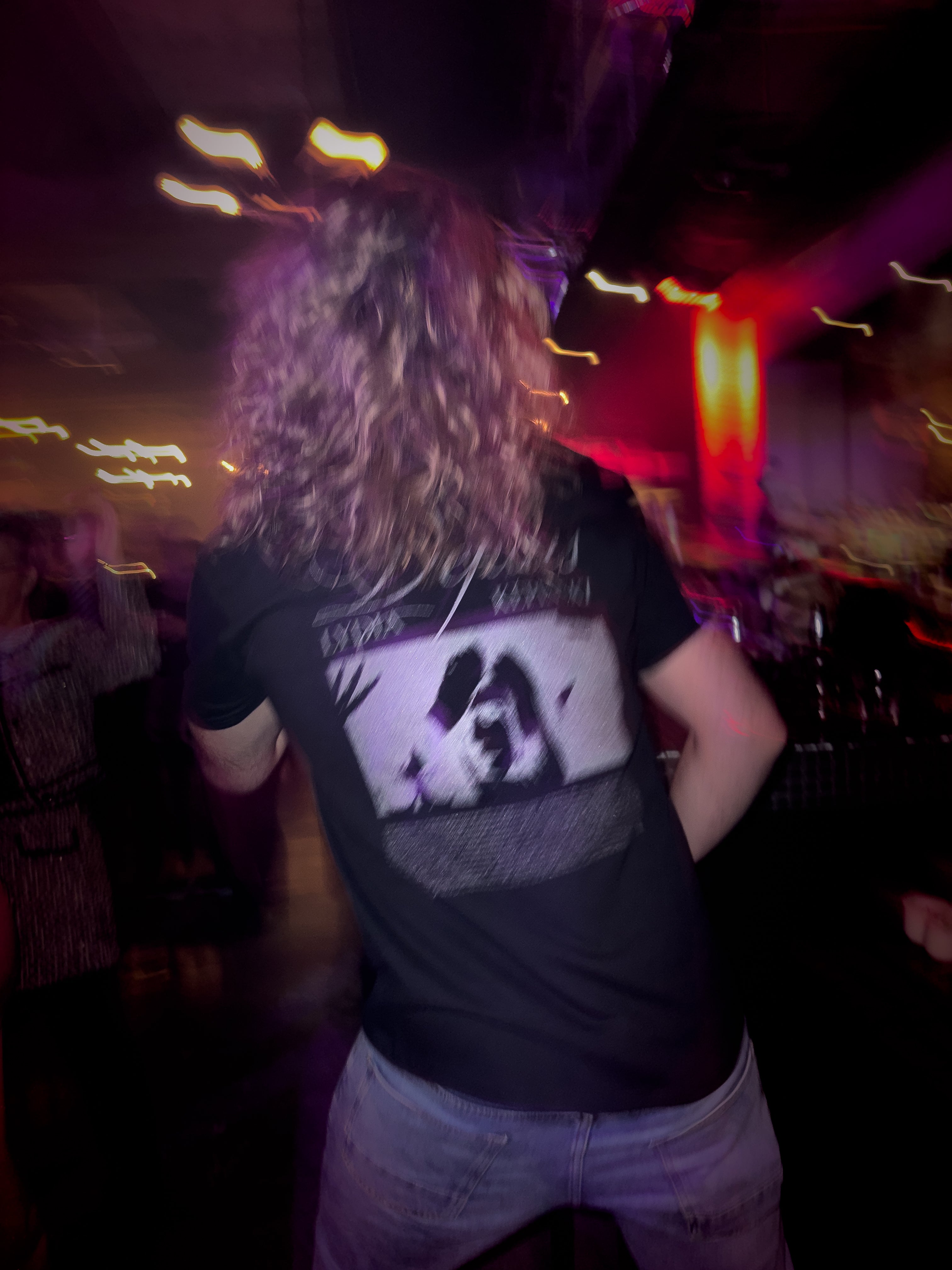 T-shirt Depuis argent sur noir