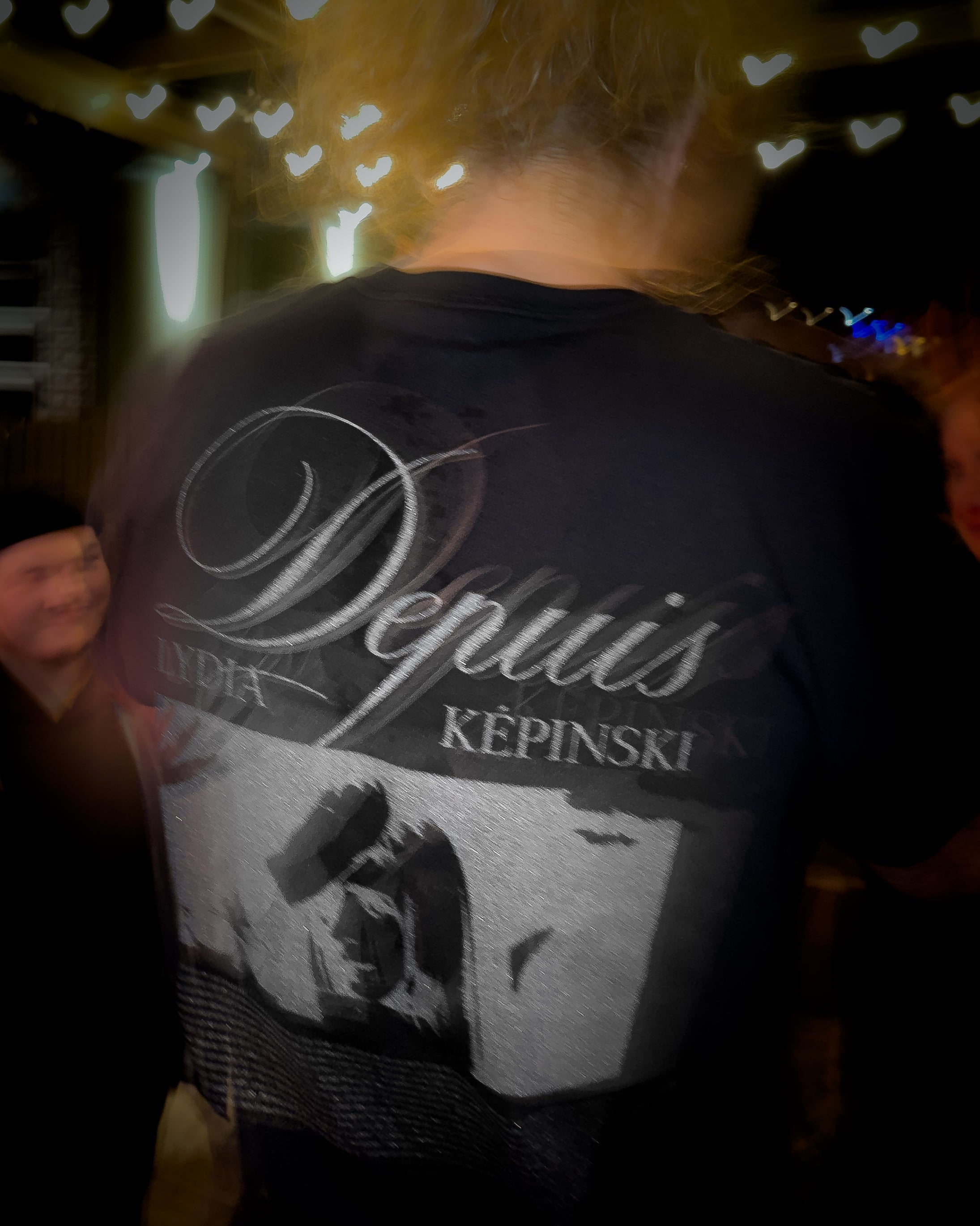 T-shirt Depuis argent sur noir